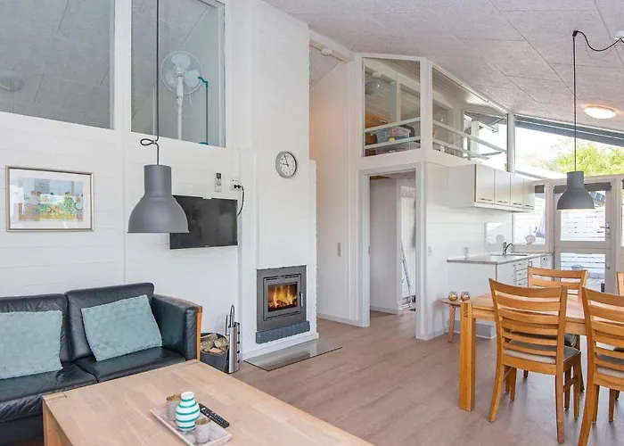 5 Person In Aabenraa-by Traum