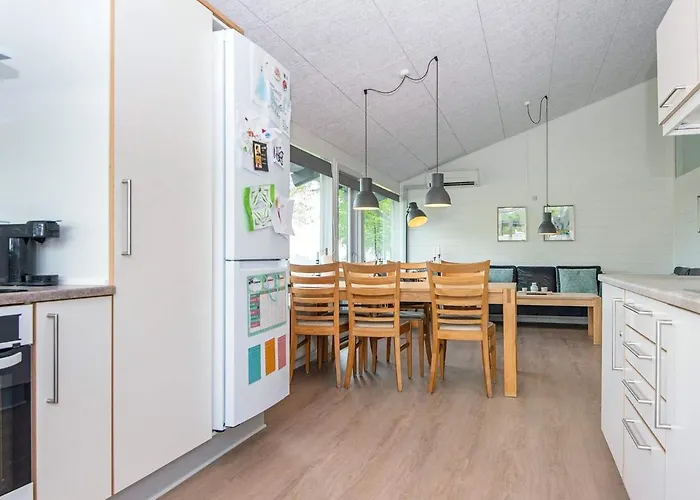 5 Person In Aabenraa-by Traum * Aabenraa