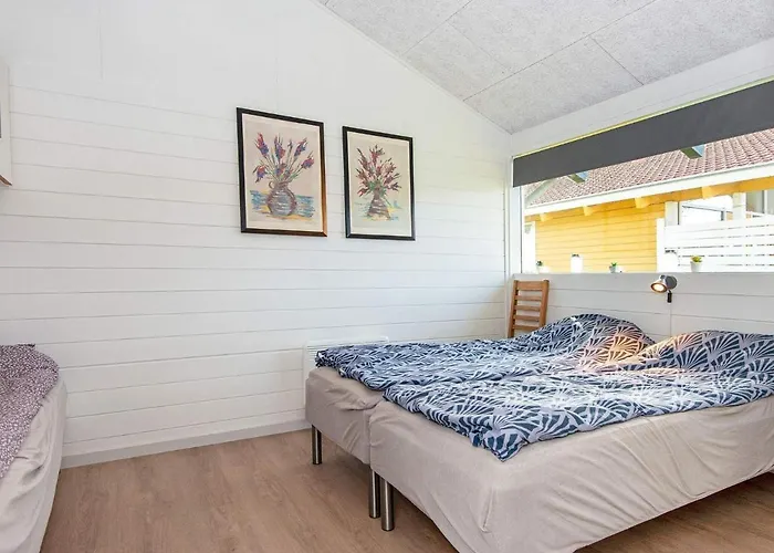 5 Person In Aabenraa-by Traum